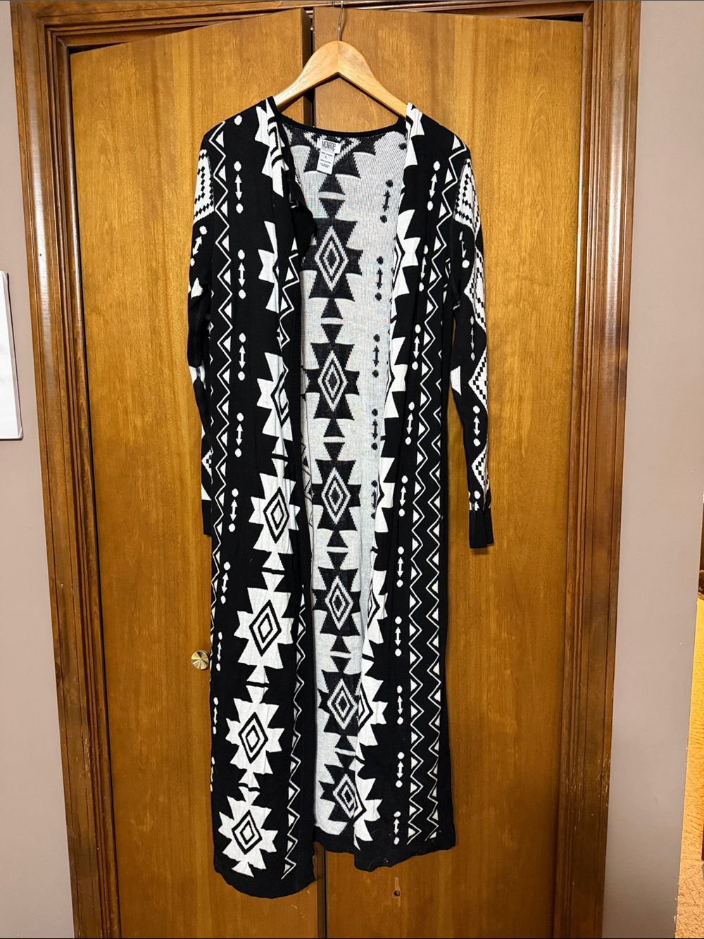 Monroe & Main Black and White Aztec Long Open-Front Cardigan